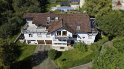 Repräsentatives Wohn- und Geschäftshaus mit Wintergarten & Stellplätzen in Lichtenstein bei Zwickau