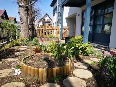 2 Zimmer ETW mit Terrasse und kleinem Garten