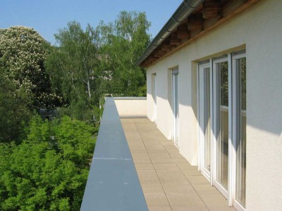 3 Zi Penthouse sonnig ruhig, beste Lage, 30qm umlaufende Dachterrasse, 2 Parkplätze, ohne Provision!
