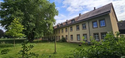 Vollständig renovierte, sehr schöne und geräumige 3-Raum-Wohnung in Höxter-Corvey ab 01.08.2025