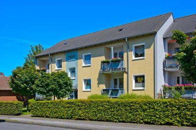 Wohnen in ruhiger Lage! Schöne 3 - Zimmer Wohnung mit neuem Laminatboden und Balkon in Ahlen