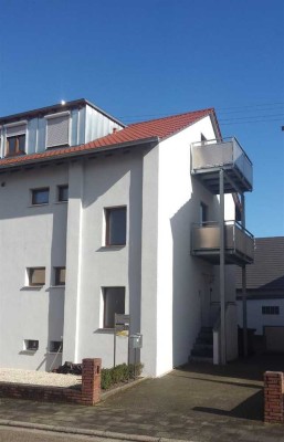 Vielseitiges Mehrfamilienhaus mit Investitionspotenzial und modernem Komfort