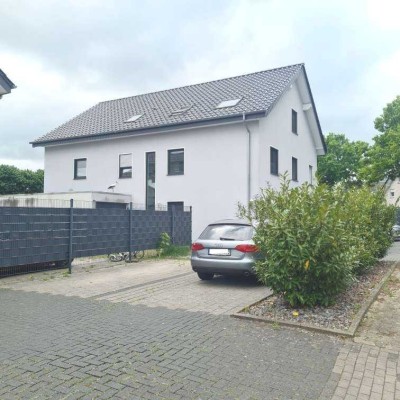 Effizientes und modernes 3- Familienhaus mit Garten, Garage & 3- Stellplätzen in guter Lage von HF