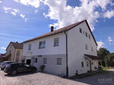 Mehrfamilienhaus mit Gewerbeeinheit in Mühldorf-Nord