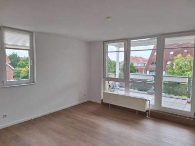 Erstbezug nach Sanierung: freundliche 3-Zimmer-Wohnung mit Einbauküche und Balkon in Gehrden