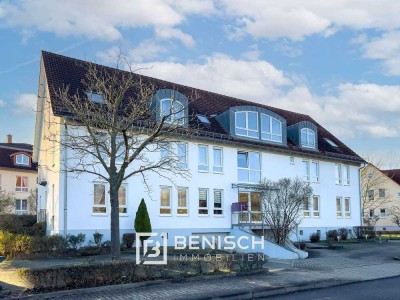 Charmante Dachgeschoss-Wohnung mit viel Licht und Ruhe