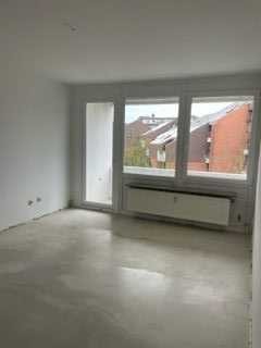 Helle 3-Zimmer-Wohnung mit Balkon in Laatzen