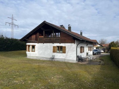 Renovierte 2,5-Zimmer Dachgeschosswohnung