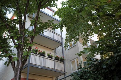 #  Schicke 2 RW mit Balkon und großer Wohnküche #