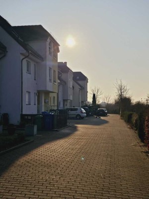 Großziethen ++ Sofortbezug ++ Großzügiges Reihenhaus für die ganze Familie!