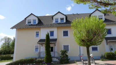 Besondere Wohnlage mit ländlichem Flair, Einbauküche, auch als Büro etc. möglich