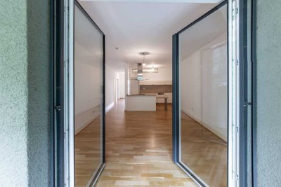 Erdgeschosswohnung mit Terrasse und Gartenanteil - 2 ZKB im Philosophengarten -