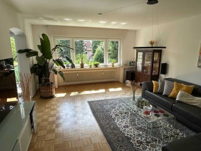 Helle, modernisierte 3-ZiKDB, Balkon, 86qm, 1.OG, Ueberfelder Str.