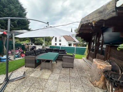 Neunkirchen-Seelscheid:
4-Zimmer-Erdgeschosswohnung mit Garten und Carport