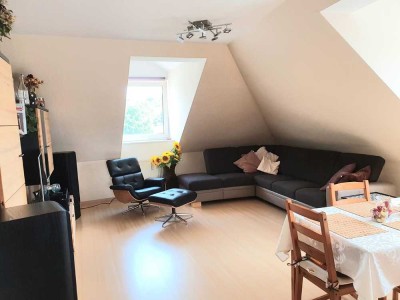 Traumhafte, moderne, helle DG Wohnung nähe Stadtzentrum  mit Blick über ganz Deggendorf