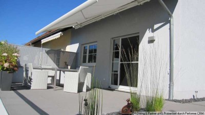 schmuckes Reihenendhaus mit großer Terrasse, Sauna und 2 Carport-Stellplätze