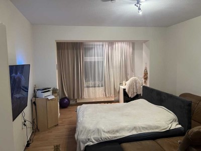 1,5 Zimmer Wohnung zu vergeben in wundervoller Lage