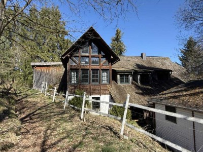 Modernisiertes Bauernhaus mit Pferdestall