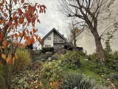 Dreifamilienhaus mit idyllischem Gartenteich in bester Lage von Andernach-Eich!!!