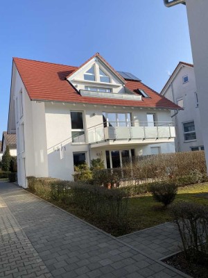 Gepflegte 3-Raum-Wohnung mit Balkon und Einbauküche in Leinfelden-Echterdingen