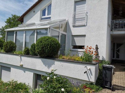 Gepflegte 6-Zimmer-Erdgeschosswohnung mit Balkon und EBK in Aalen