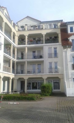Helle 2-Zimmer Wohnung im 2. OG mit Balkon in Frienstedt