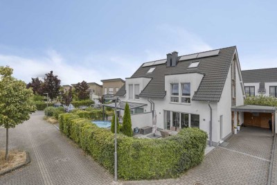 Qualität trifft Lage: Junge Doppelhaushälfte mit Top-Ausstattung in familienfreundlicher Lage