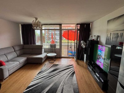 Gute Kapitalanlage: 2-Zi.-ETW mit Balkon in der Nähe des Rheins