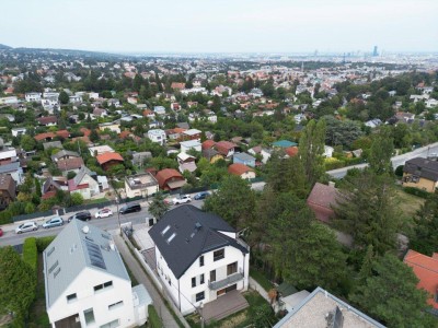 Luxuriöser Erstbezug mit Blick über Wien | Indoor-Pool | 2 Terrassen + 4 Balkone | Parken