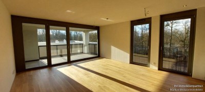 Sonnige Terrassenwohnung mit zwei Tiefgaragenplätzen - ideal für Pärchen