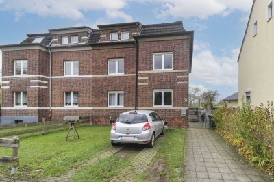 Sanierungsbedürftiges 3-Familienhaus in Düsseldorf-Holthausen