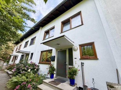 Solides 4-Zimmer-Reihenhaus mit Südgarten, Hobbyraum und Einzelgarage
