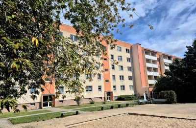 ***bezugsfertige 4 Raum Wohnung***