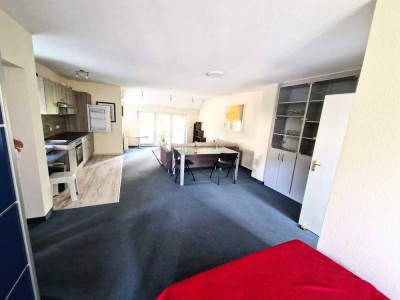 Schickes Apartment, voll möbliert, ruhige Wohnlage