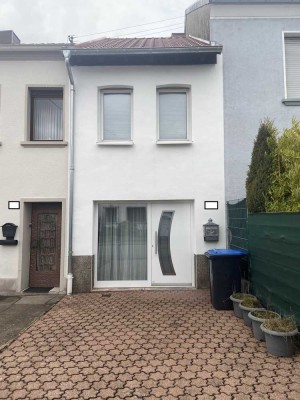 Gestaltungspotential: Einfamilienhaus als Alternative zur Eigentumswohnung mit Garage