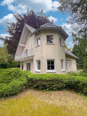 Großzügiges Einfamilienhaus mit Traumgarten in Schöneiche!