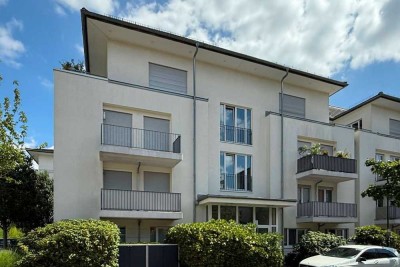 Sulzbach: Komfortable 2-Zi.-Penthousewohnung an der Stadtgrenze von Bad Soden