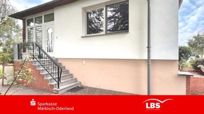 Wohnen mit Loggia und Garten