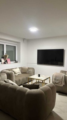 Wunderschöne 2-Zimmer-Wohnung mit eigenem Eingang & Marmorfliesen – Mainz-Weisenau