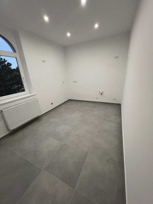 Frisch renovierte 4-Zimmer 1.OG-Wohnung - Südstadt / Döhren