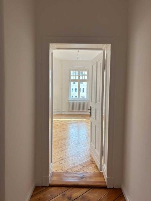 Nachmieter gesucht: Schöne 3-Zimmer-Wohnung mit gehobener Innenausstattung in Berlin Neukölln