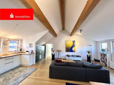 Moderne Dachgeschosswohnung mit Personenaufzug