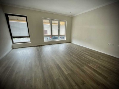 Modernisierte Wohnung mit zwei Zimmern und EBK in Gelnhausen