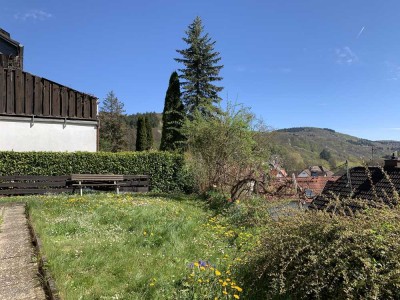 Helle und moderne möblierte Gartenwohnung mit Terrasse mit 2.5 Zimmern in Eppstein-Ehlhalten