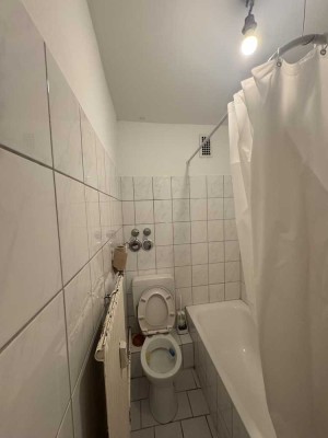 Geschmackvolle, gepflegte 1-Raum-Wohnung mit Einbauküche in Frankfurt am Main