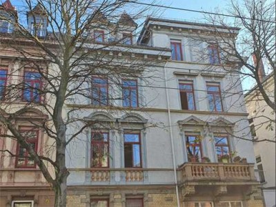 Denkmalgeschützte Altbauetage beim Kurpark
