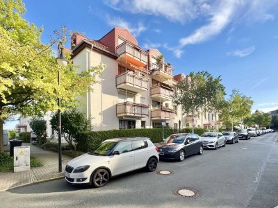 Vermietete 2-Zimmerwohnung im DG! BLK! EBK! TG-Parker!!