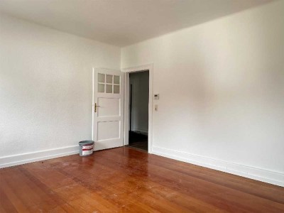 Scheffelstraße: Frisch renovierte Singlewohnung im Altbau!