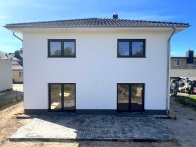 PROVISIONSFREI | SOFORT BEZUGSFREI - Neubau - Stadt Villa mit 5 Zimmern - ruhige beliebte Wohnlage !