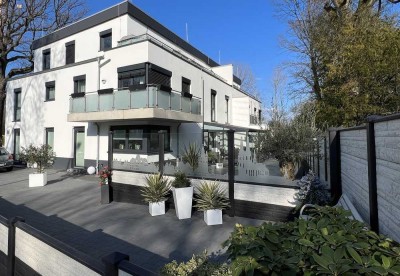 Stilvolle 2-Raum-Penthouse-Wohnung mit gehobener Innenausstattung mit Balkon in Bergisch Gladbach